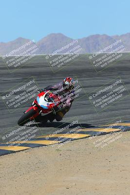 media/Mar-24-2025-Moto Forza (Mon) [[57ce5c5cff]]/1-Advanced Group/Session 2 (Bowl)/